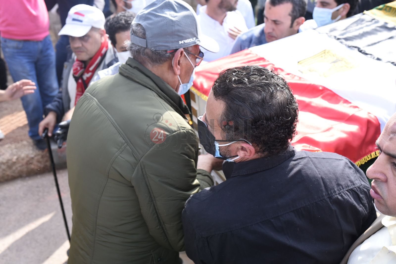 خروج جثمان سهير البابلي من المسجد (2)