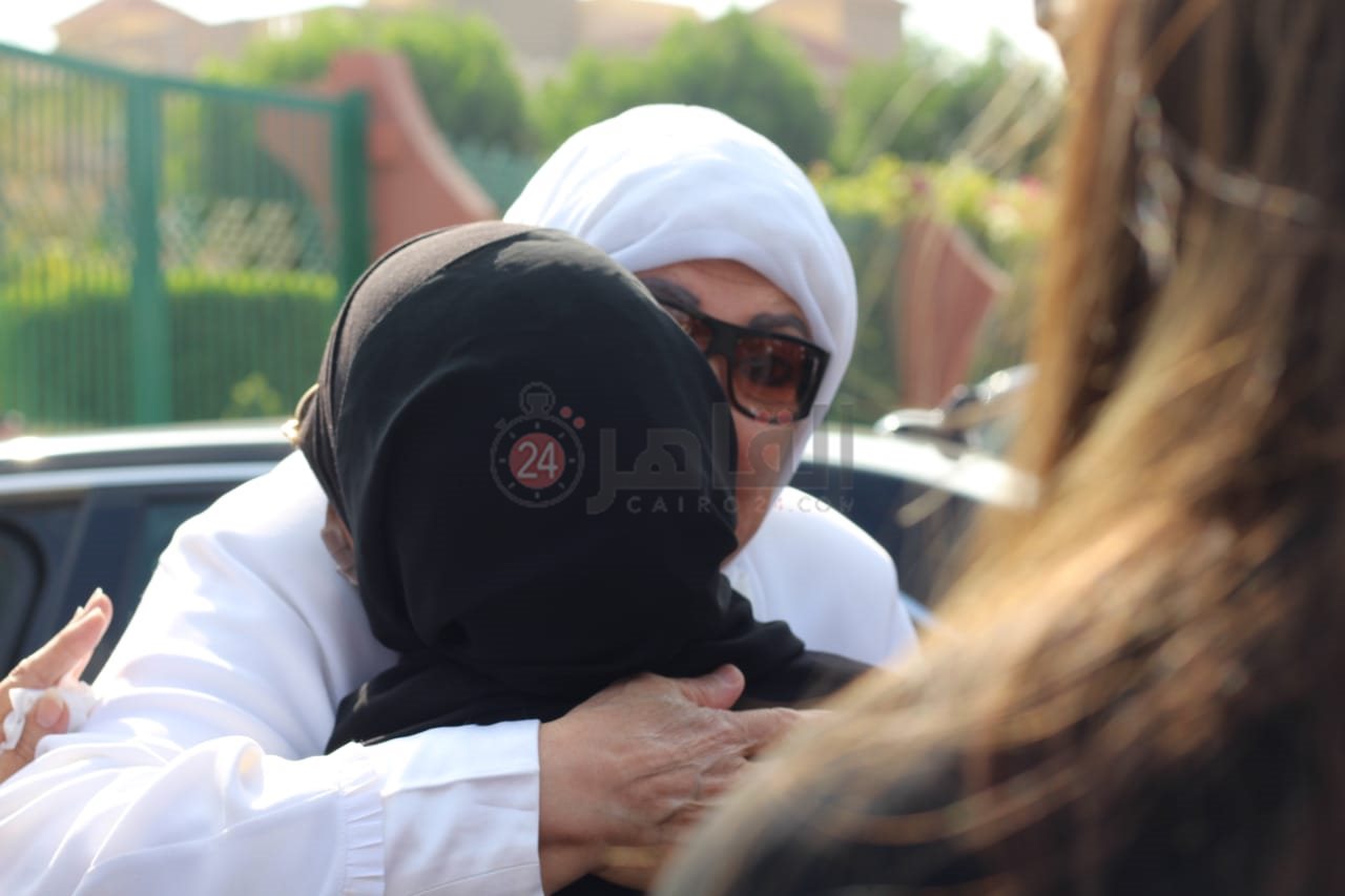 نجوم الفن في جنازة سهير البابلي (20)