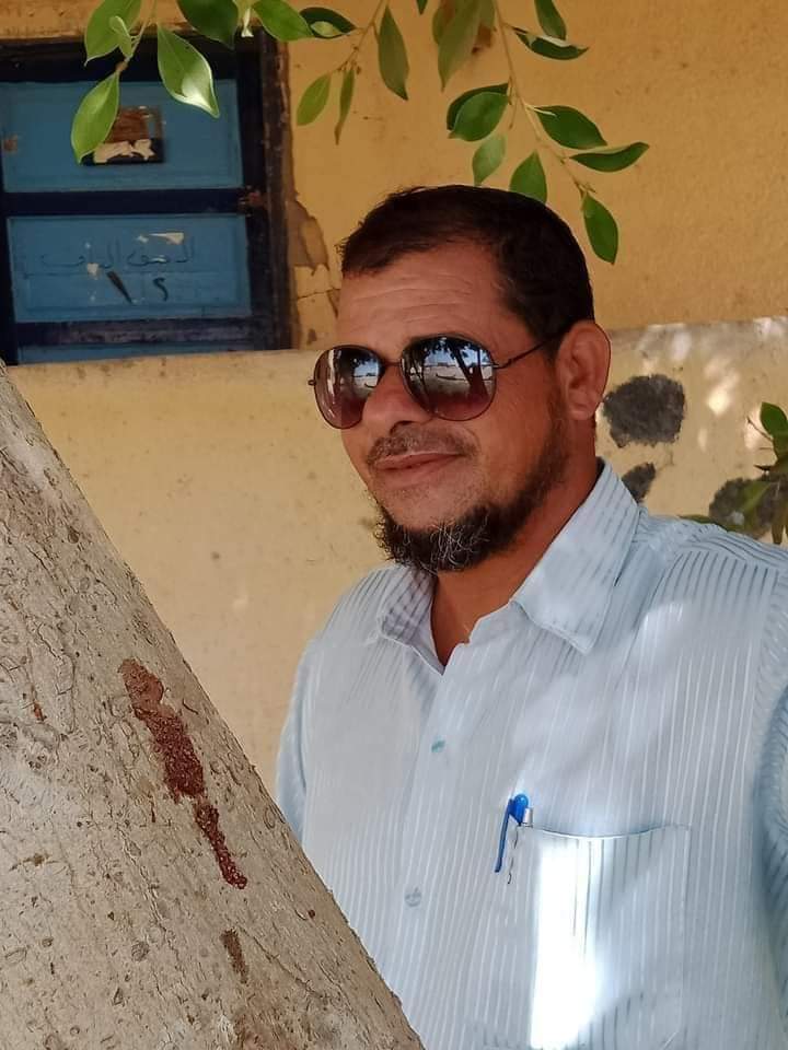 مدير مدرسة قليون الابتدائية