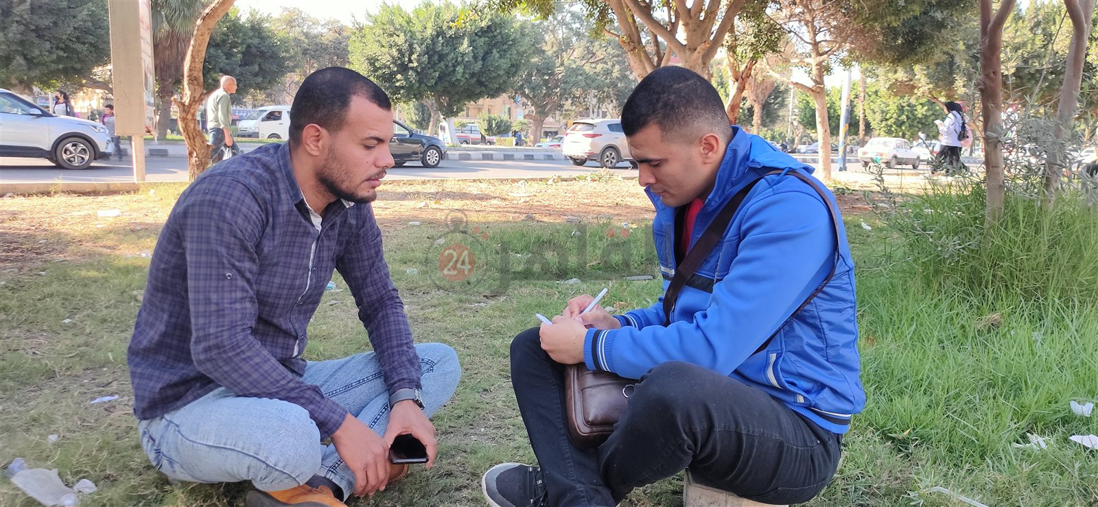 الشاب خلال حديثه لـ مراسل القاهرة 24