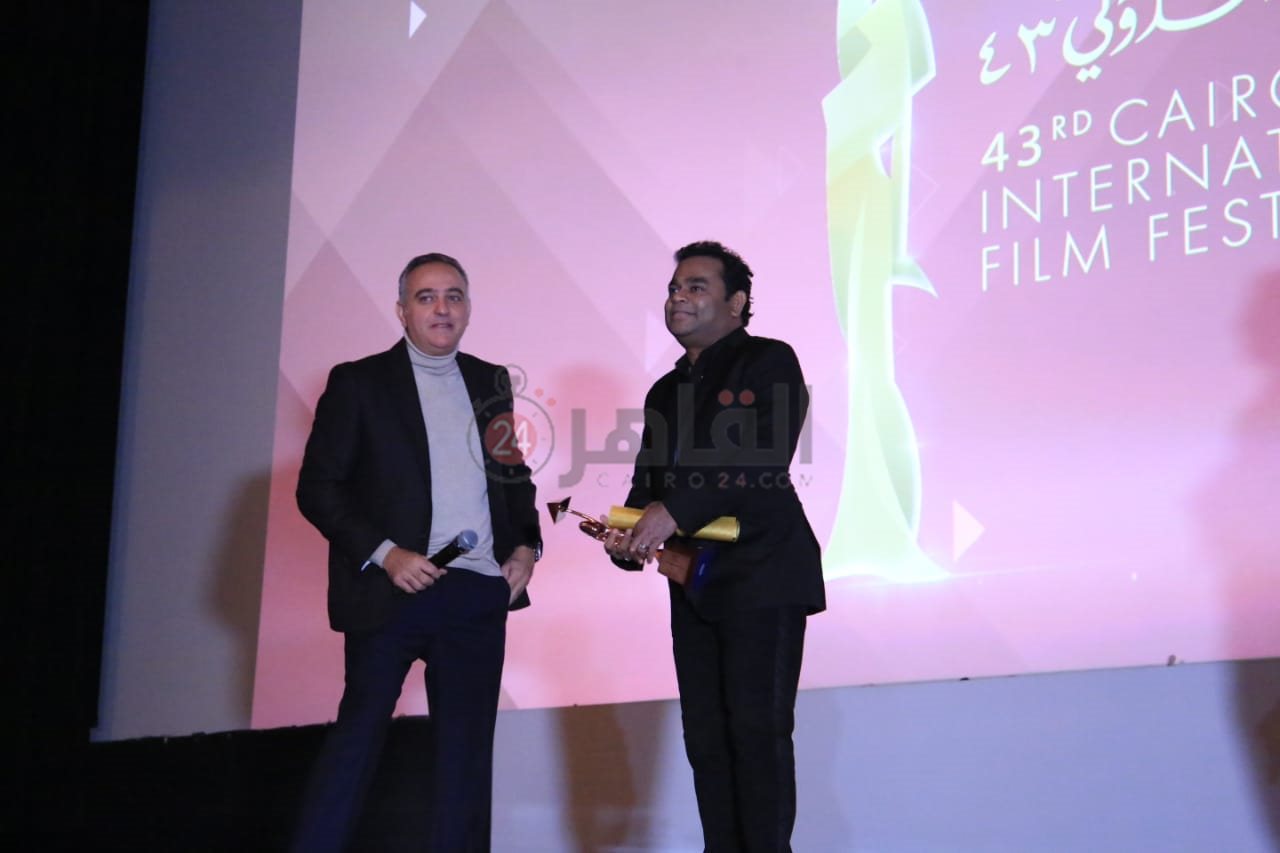 تكريم الموسيقار الهندي أي آر رحمان بمهرجان القاهرة السينمائي (5)