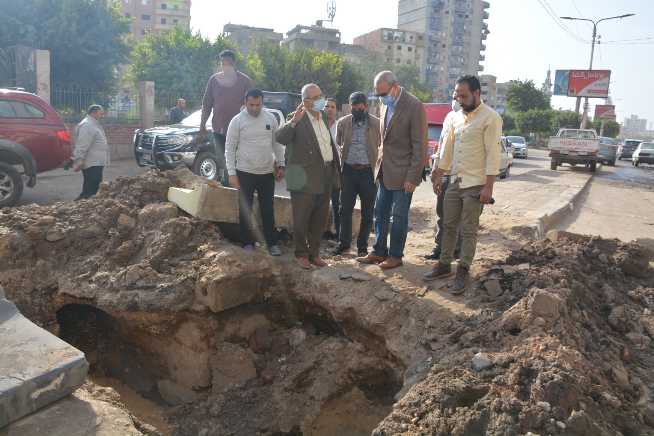 E7E12B00-A816-405B-8D60-8C52BFB53440