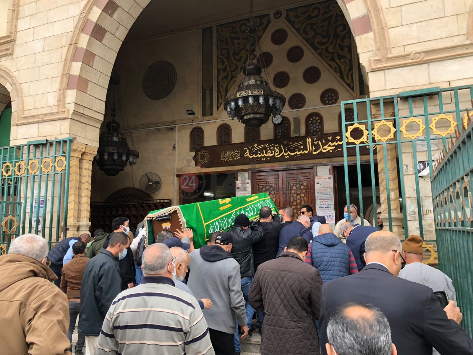 جنازة شقيق مجدي الهواري