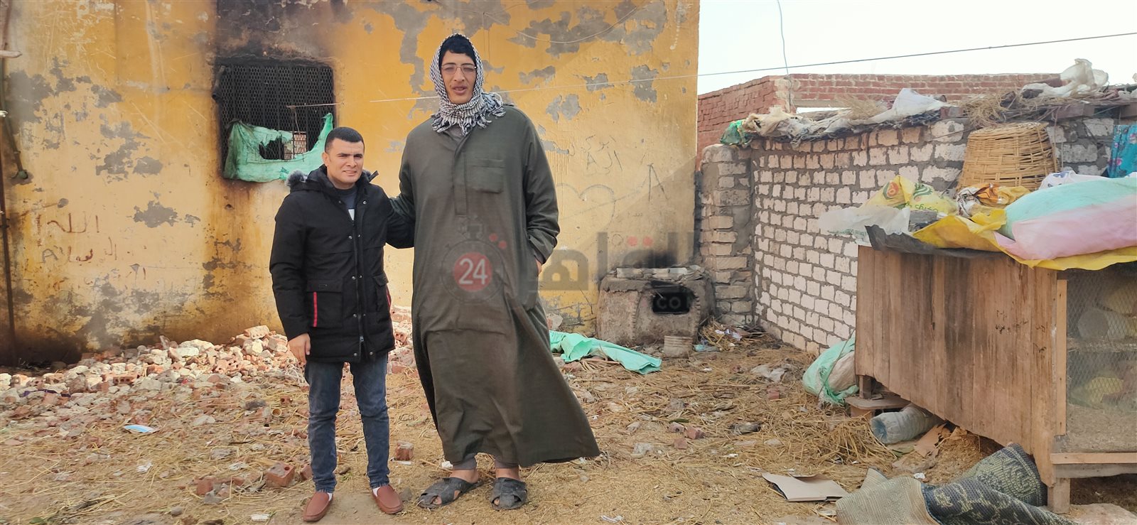 أطول رجل في العالم ومراسل القاهرة 24