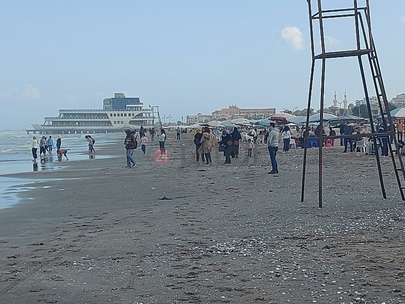 شاطئ بورسعيد 5