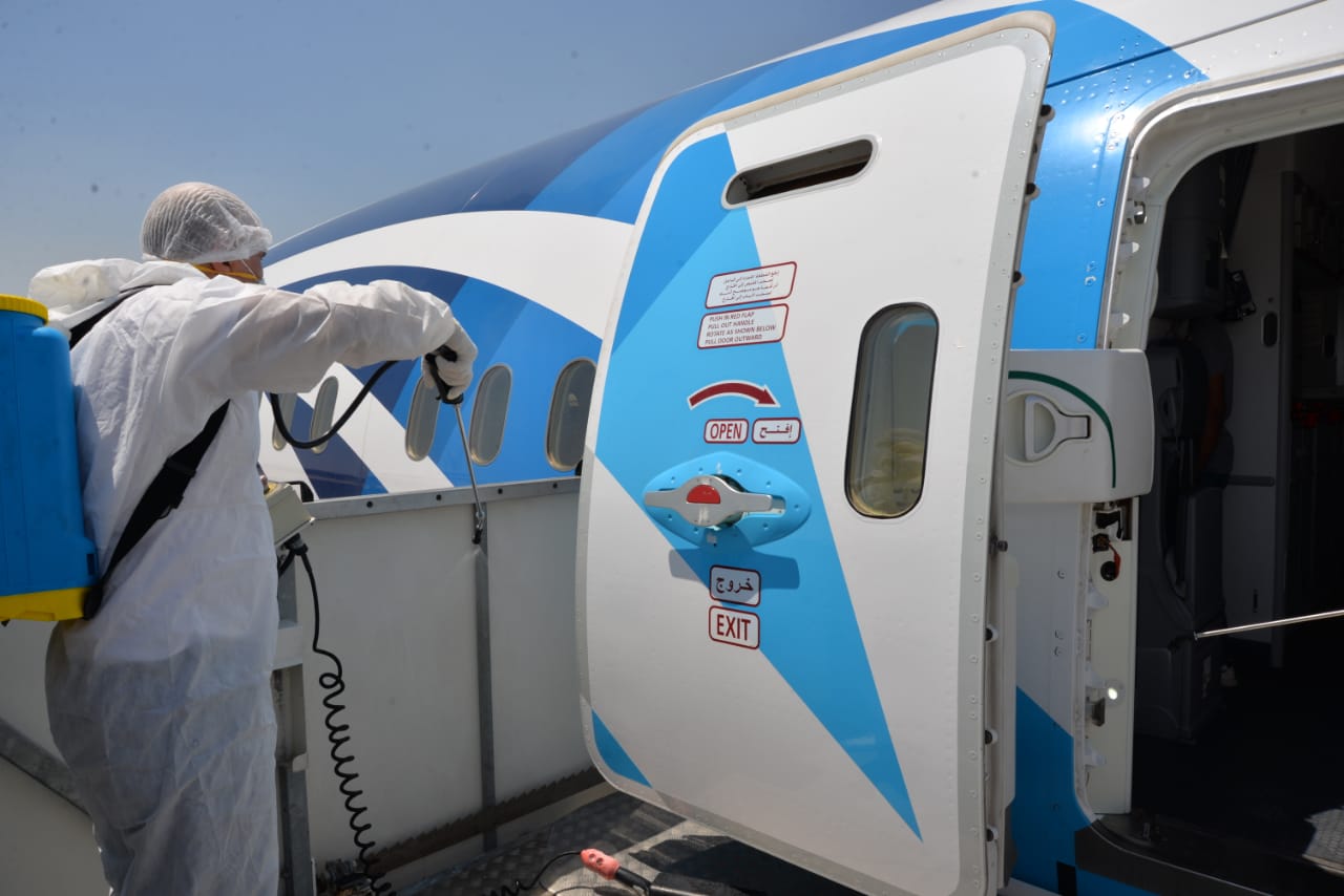 تعقيم الطائرات