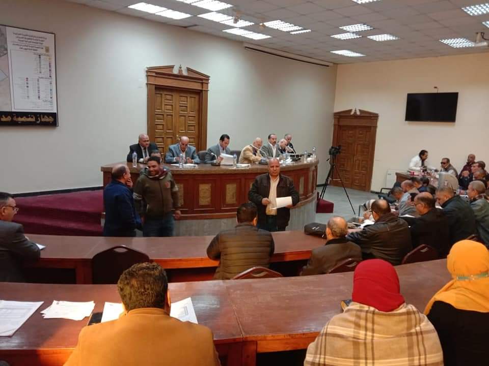 مزاد لبيع محلات وصيدليات بالعاشر من رمضان 02