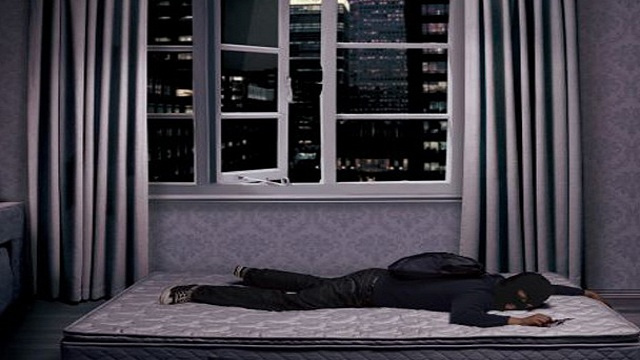 تجنب نشر تفاصيل السفر على وسائل التواصل الاجتماعي