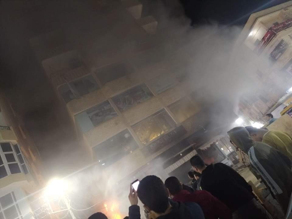 حريق في مصنع أسماك بالشرقية 02