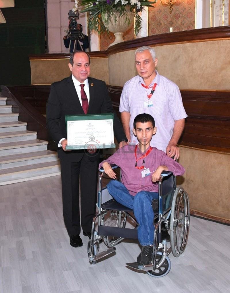 الراحل رفقة الرئيس عبدالفتاح السيسي