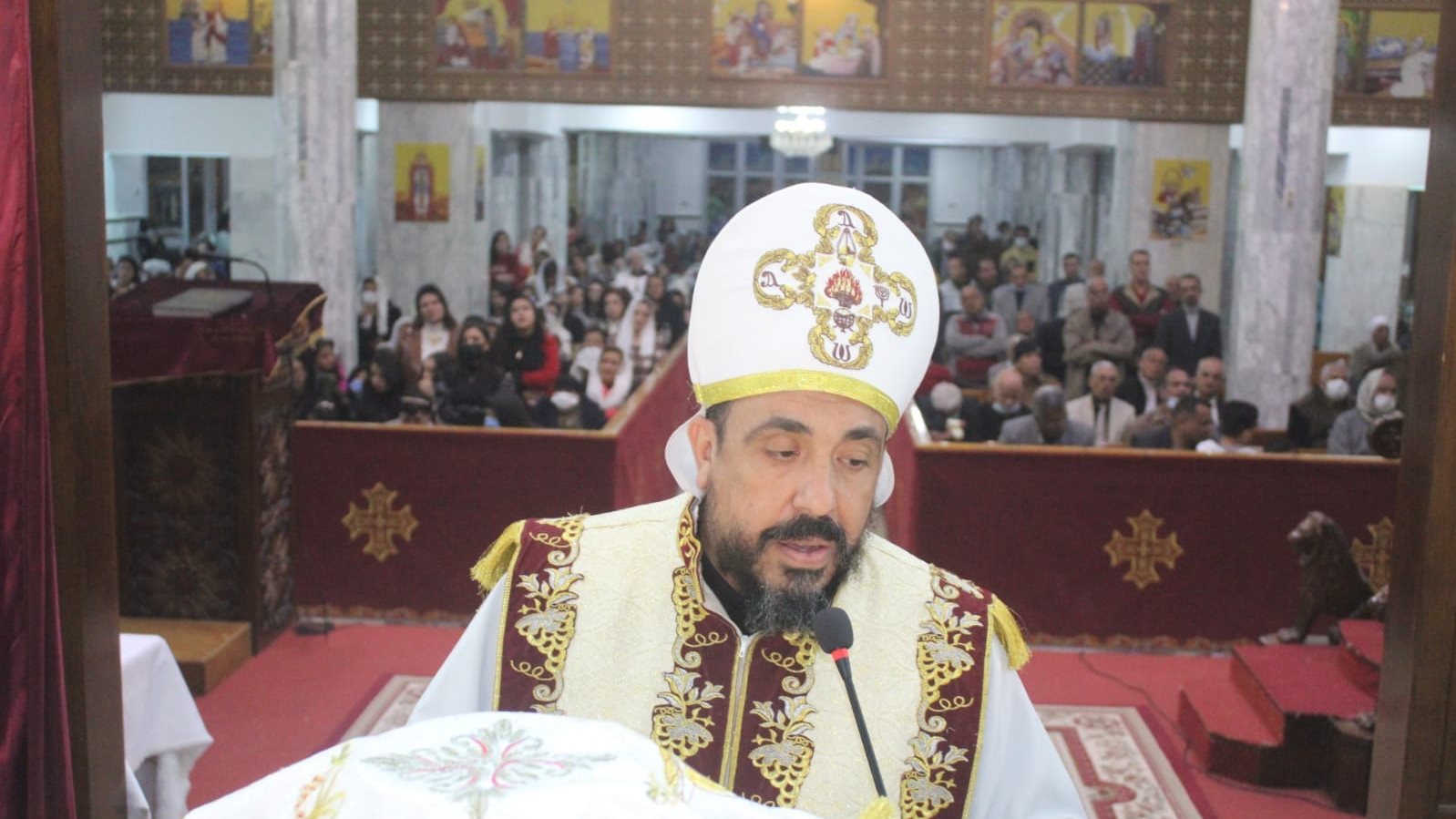 صلاة عيد الميلاد المجيد في الوادي الجديد (8) - قص