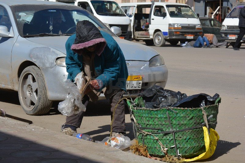 عامل نظافة يمداح النبي في بورسعيد 10