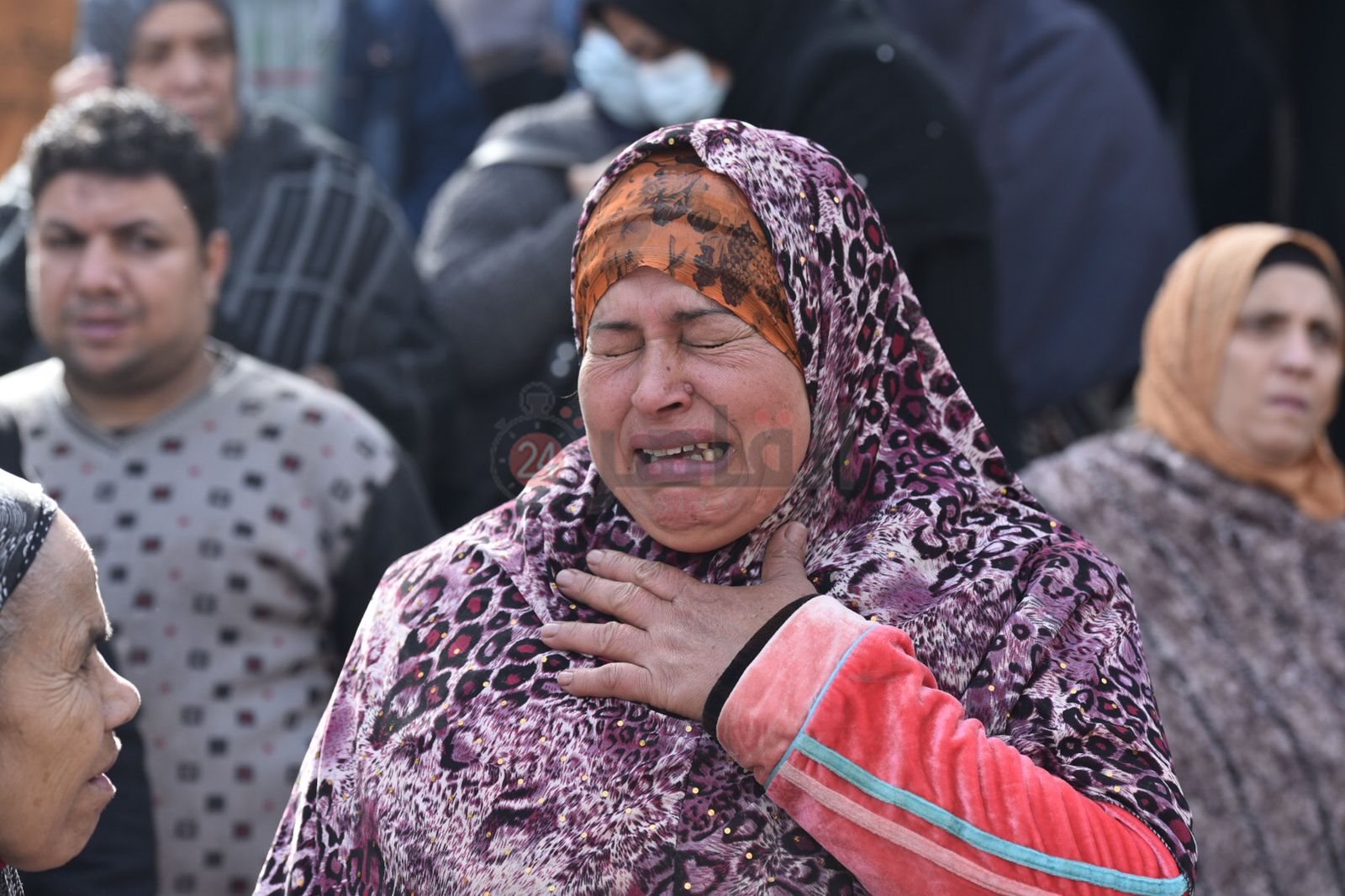 بالدموع أهالي شربين يودعون الإعلامي الراحل وائل الإبراشي 