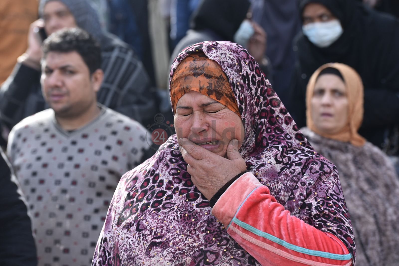 بالدموع أهالي شربين يودعون الإعلامي الراحل وائل الإبراشي 