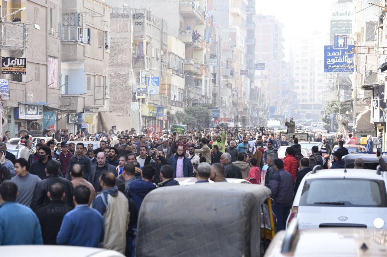 بالدموع أهالي شربين يودعون الإعلامي الراحل وائل الإبراشي 