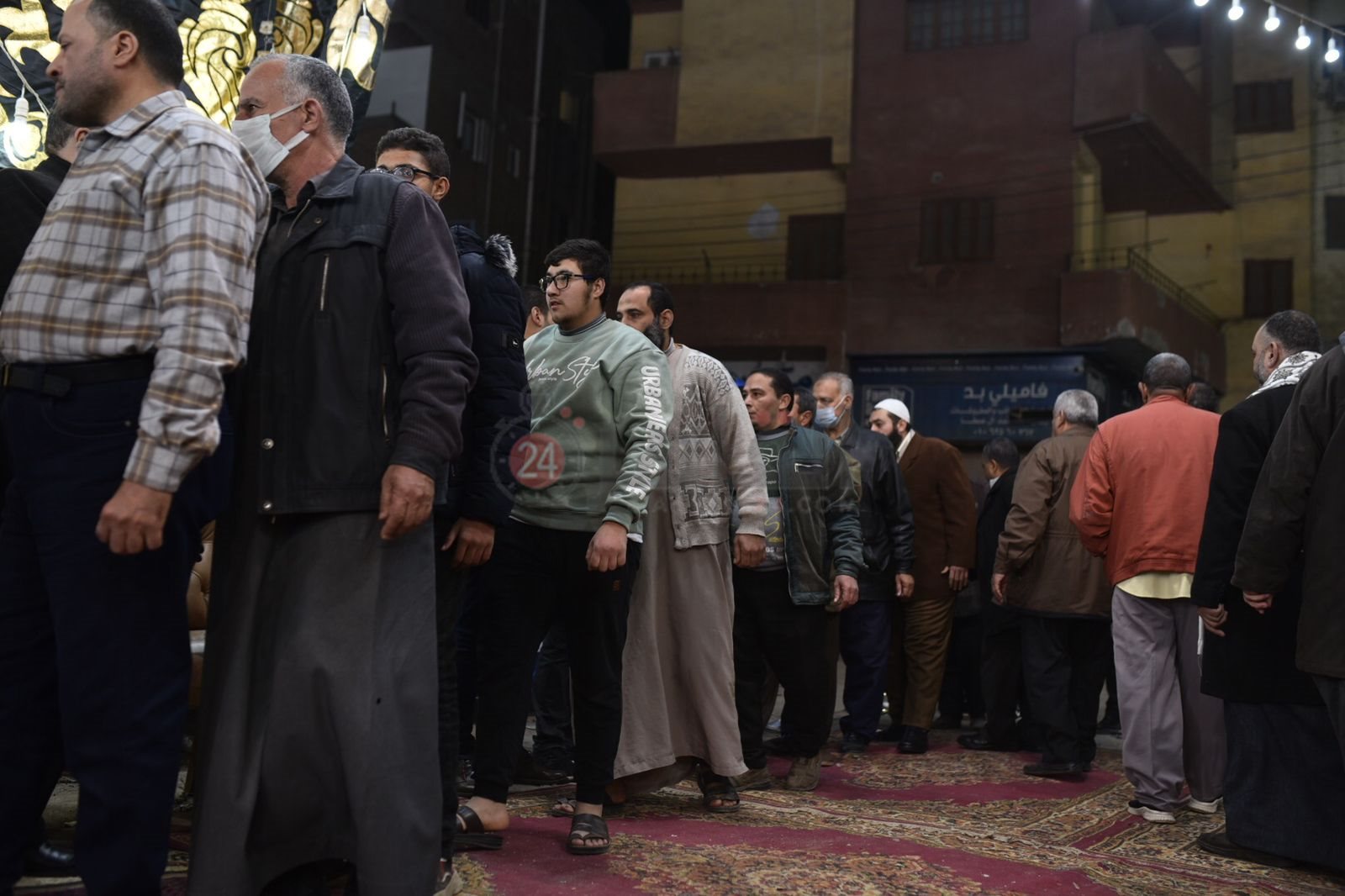 عزاء الإعلامي وائل الإبراشي بشربين في الدقهلية (4)