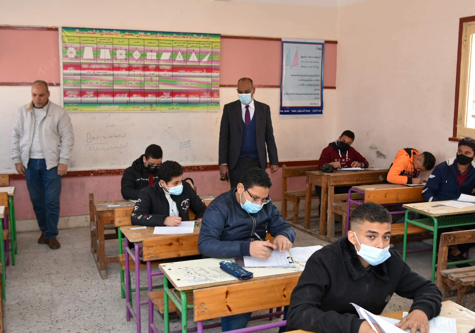 وكيل تعليم بورسعيد يتابع انتظام امتحانات النقل 6