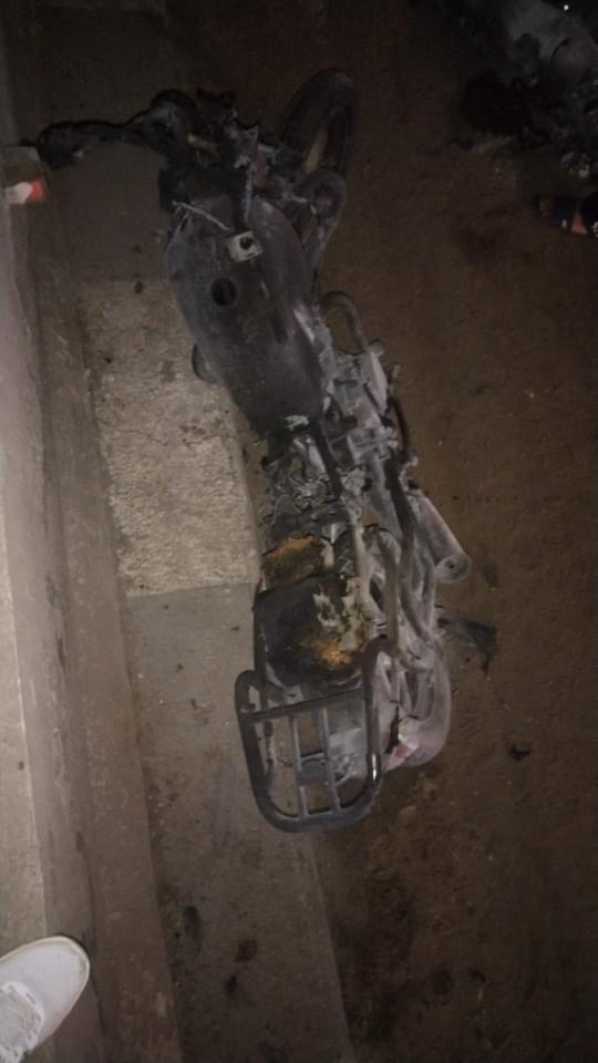 067E5B76-7BCE-4B17-868A-E08FAA79F174