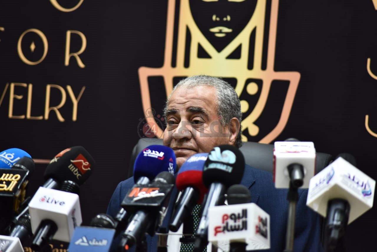 مؤتمر وزير التموين