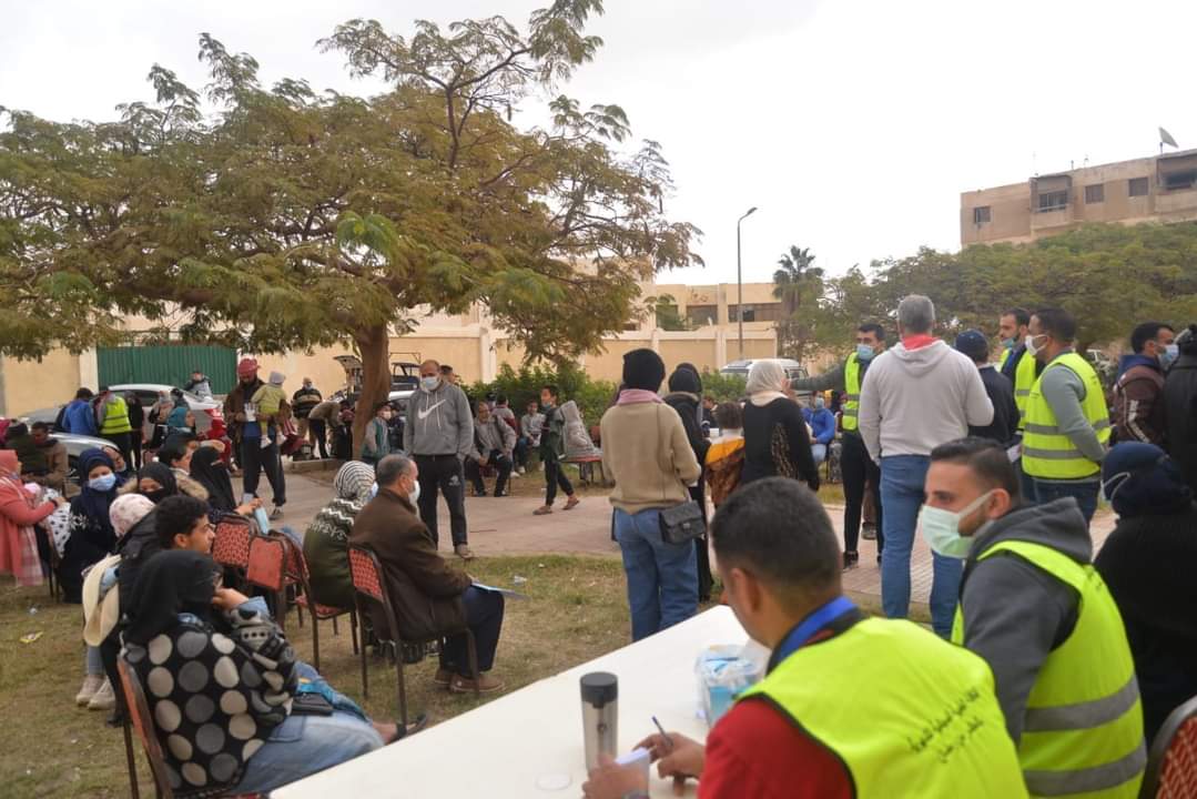 قافلة طبية بالمجان بالعاشر من رمضان 7