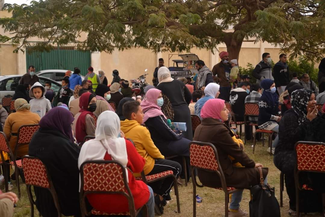 قافلة طبية بالمجان بالعاشر من رمضان 6