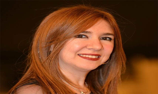 دينا عبد الله