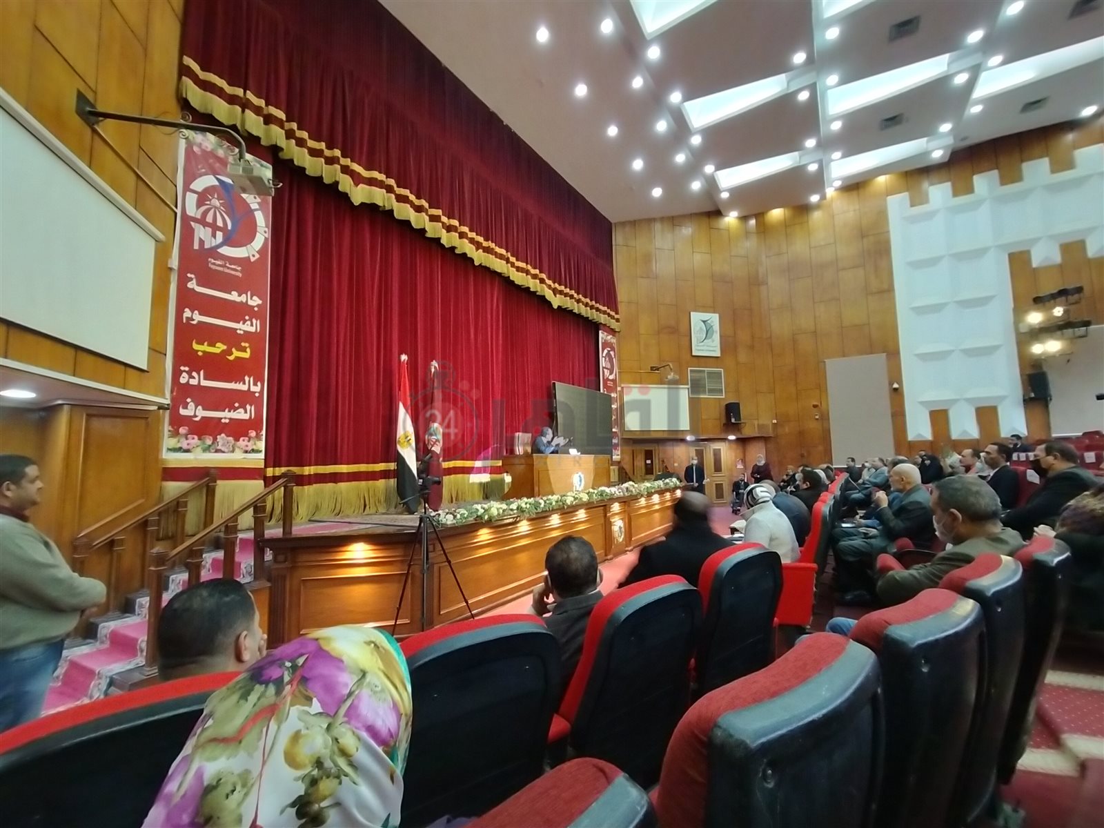 المؤتمر الصحفي الأول لرئيس جامعة الفيوم