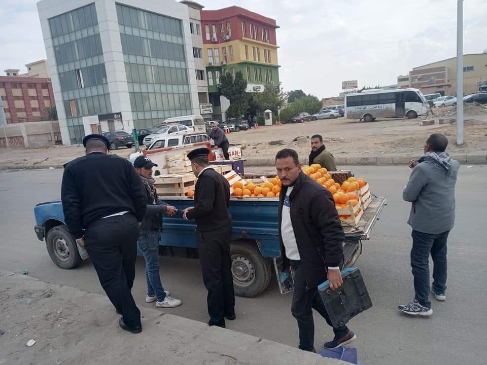 حملة لرفع الإشغالات بالعاشر من رمضان 1