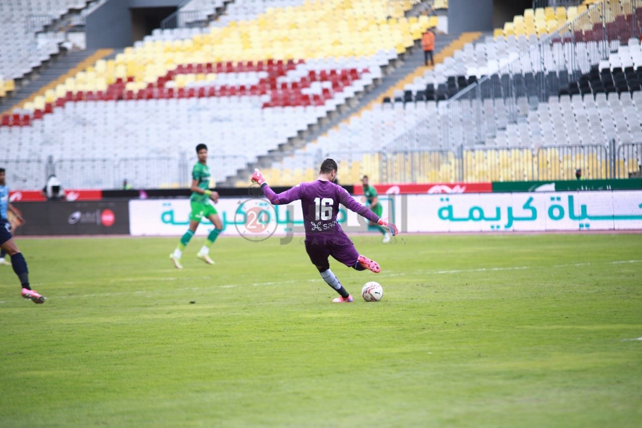 بيراميدز والمصري (16)