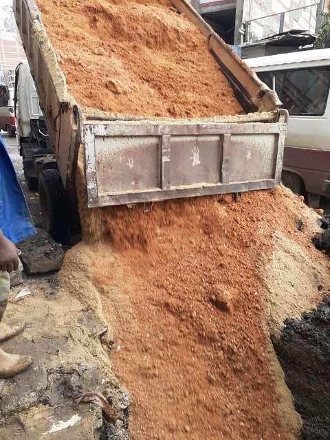 إصلاح انفجار خط مياه بالشرقية