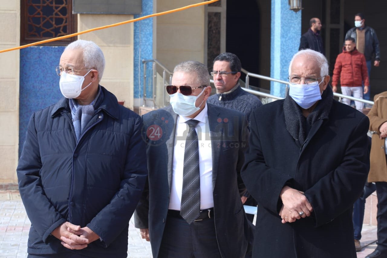 جنازة الكاتب الصحفي ياسر رزق (23)