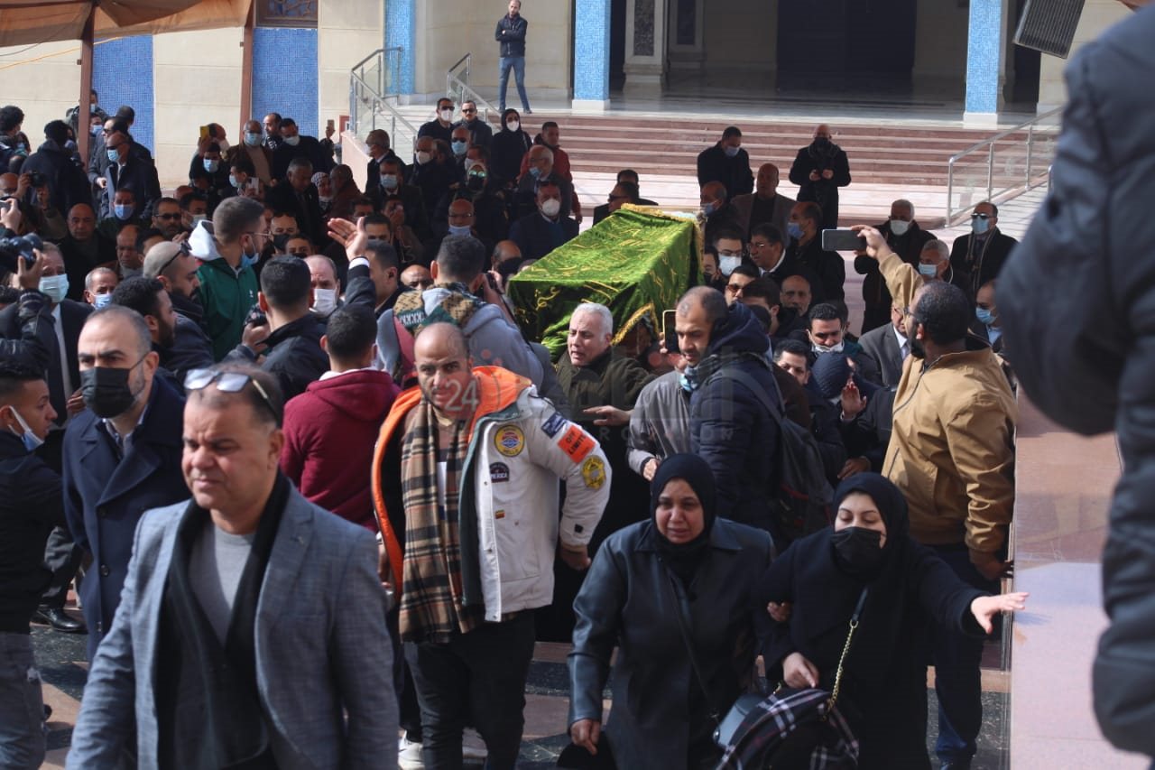 جنازة الكاتب الصحفي ياسر رزق (29)