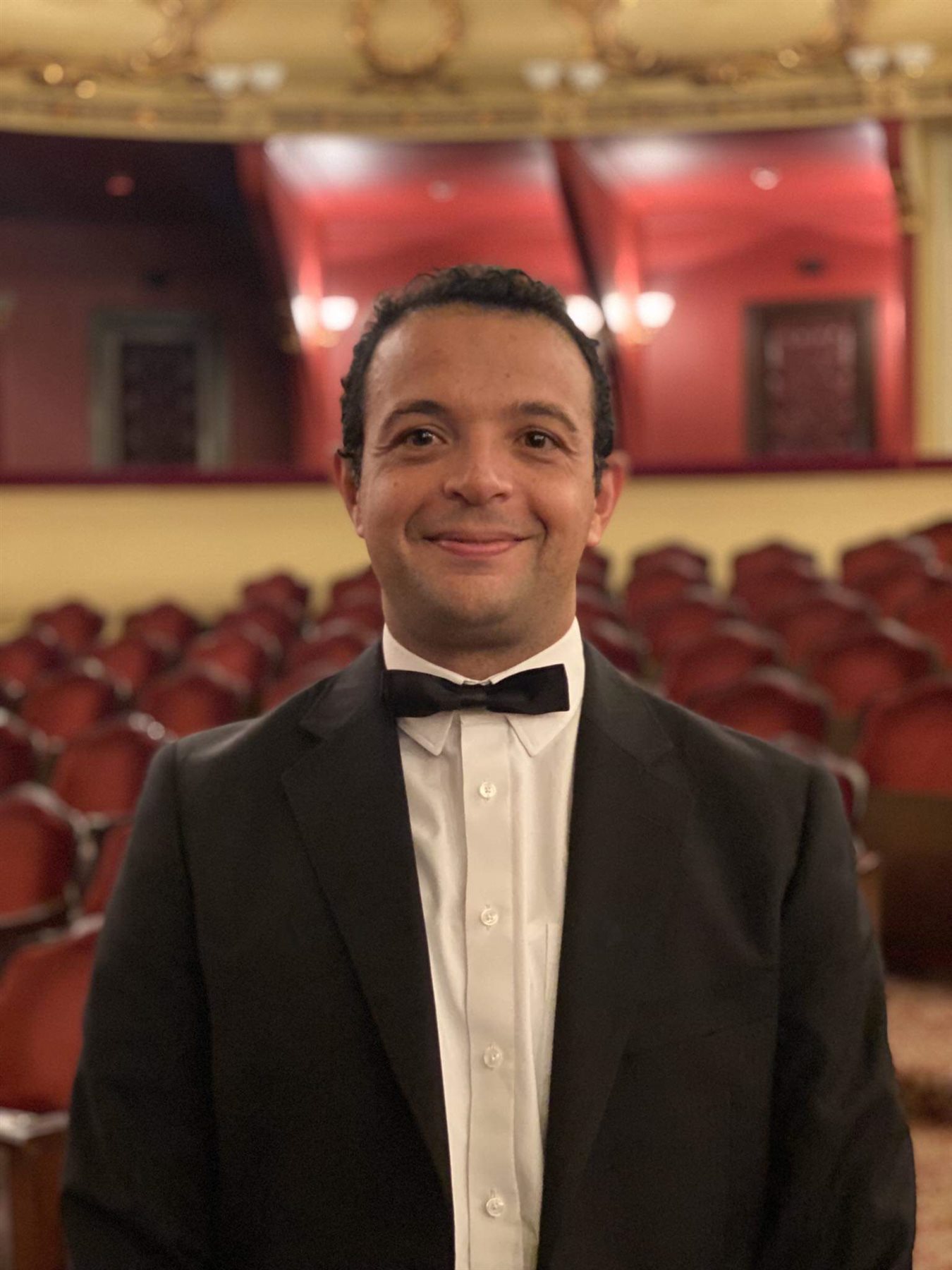 الفنان أمير عوض عازقىالبيانو