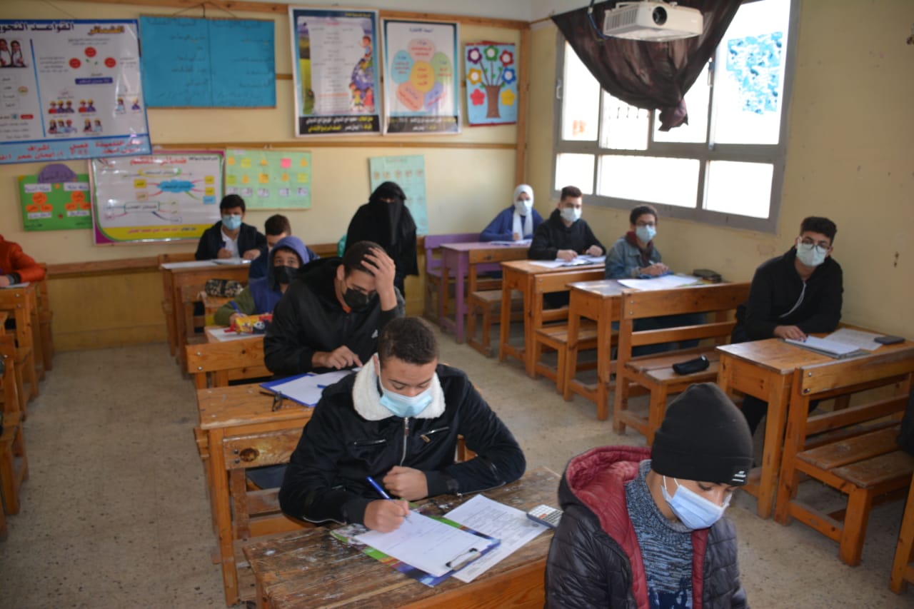 محافظ الدقهلية يتفقد سير امتحانات الشهادة الإعدادية 