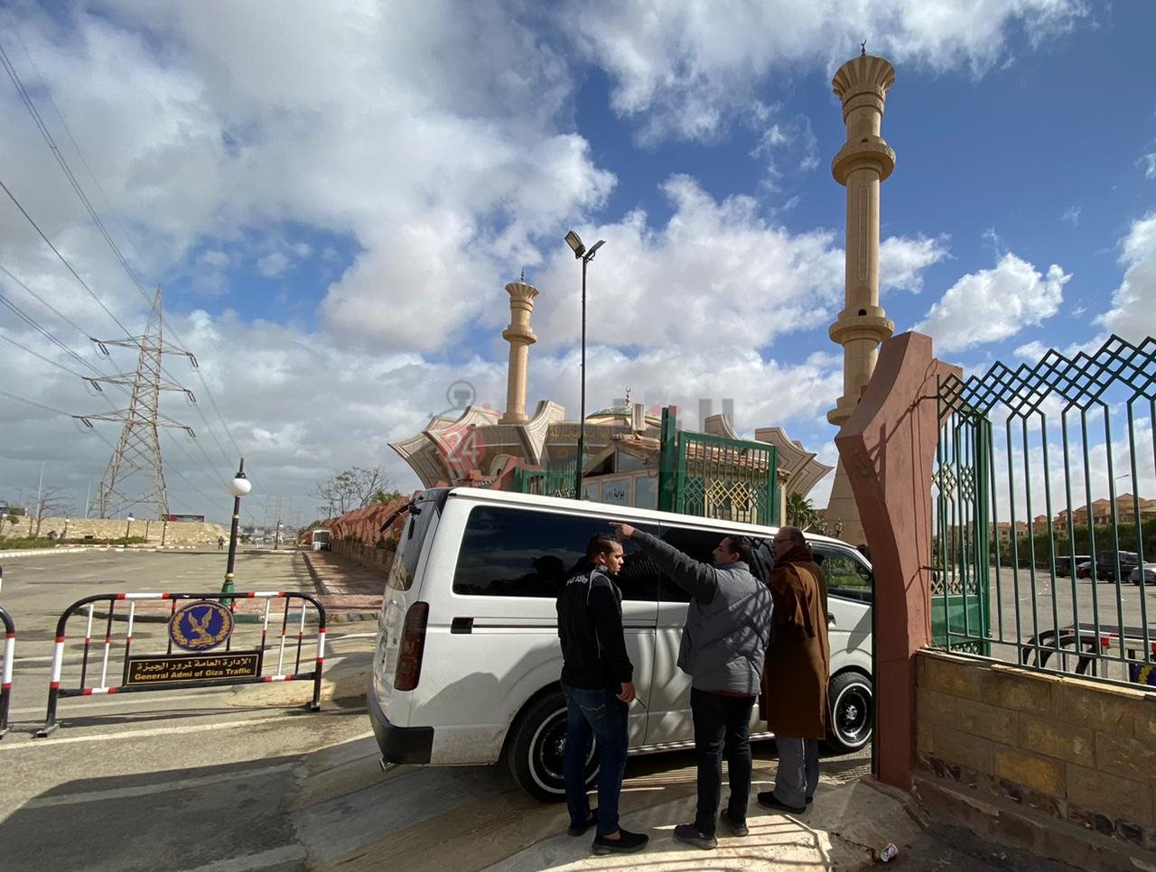 جنازة عايدة عبد العزيز (4)