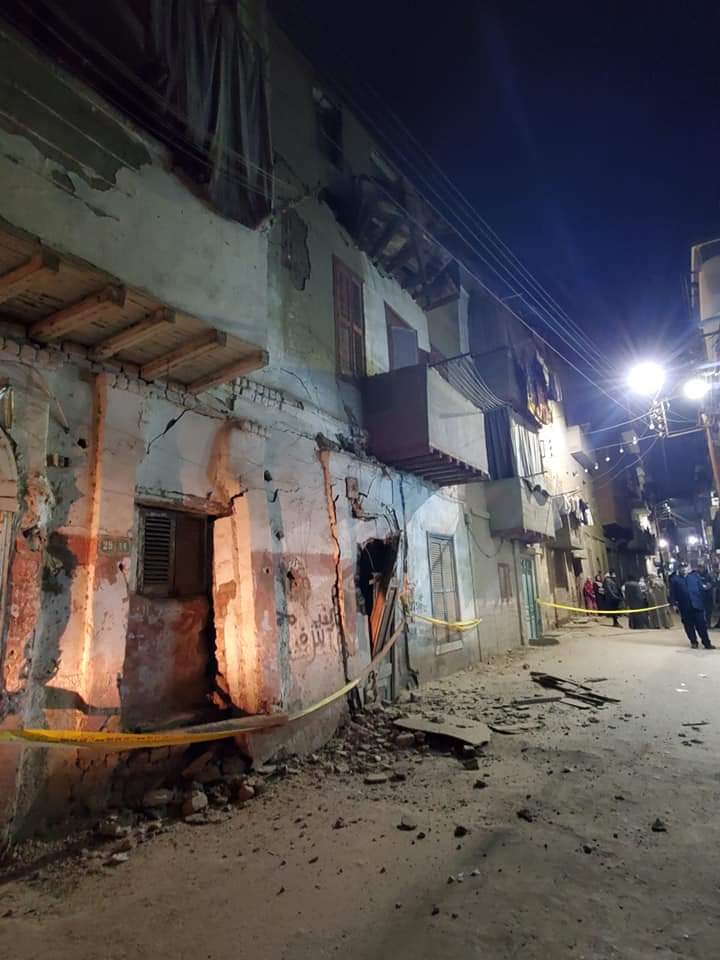 انهيار منزلين بحي غرب أسيوط 