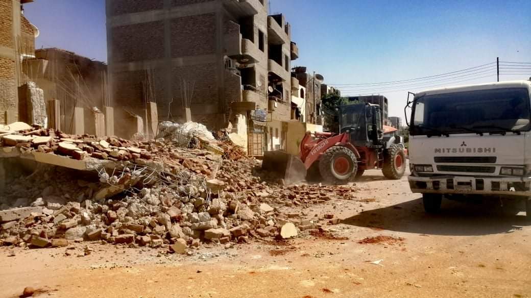 إزالة البناء المخالف على أملاك الدولة بالأقصر