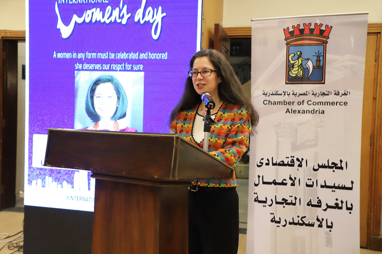 لقاء يوم المرآة العالمي بالغرفة التجارية بالإسكندرية (3)