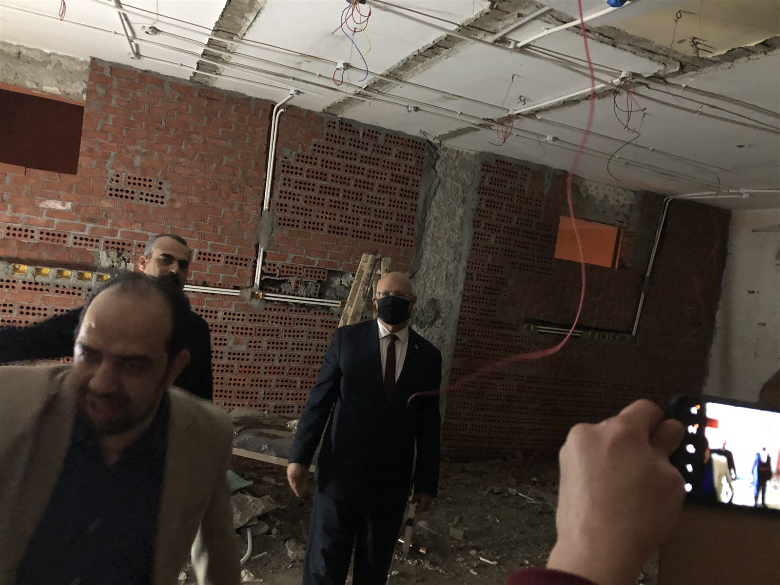 9DE0130D-6D70-48D6-BC6D-28F0D45AB07A