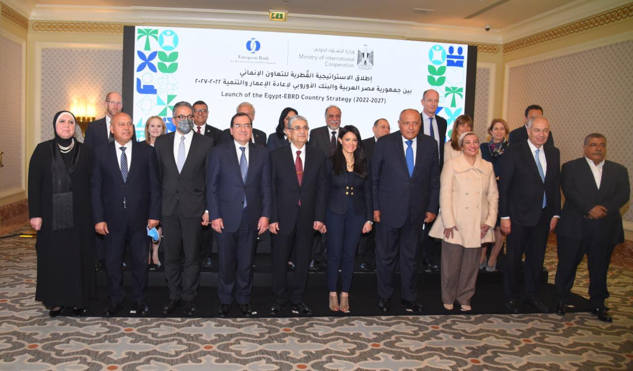 وزيرة البيئة تستعرض رؤى الحكومة المصرية في خلق مناخ داعم