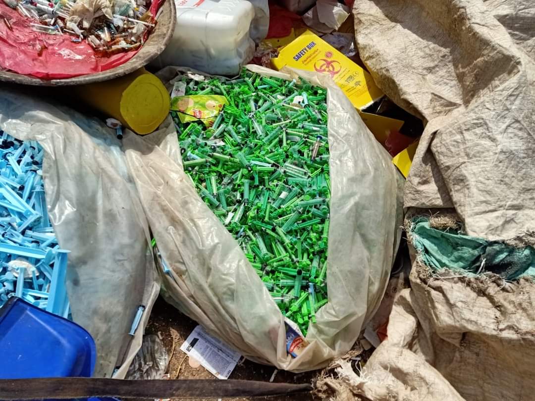 ضبط نفايات طبية خطرة بالشرقية 010