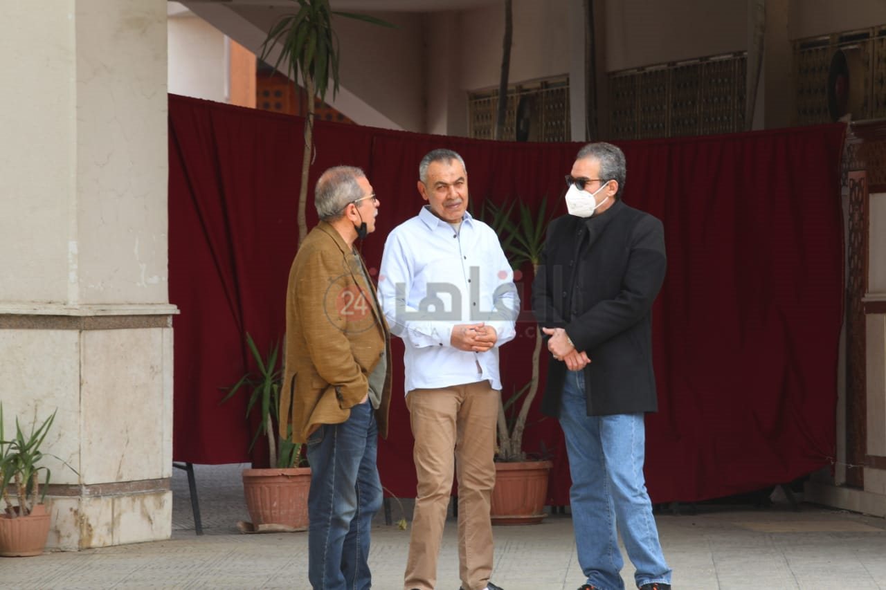 جنازة شقيق أحمد عبد العزيز (9)