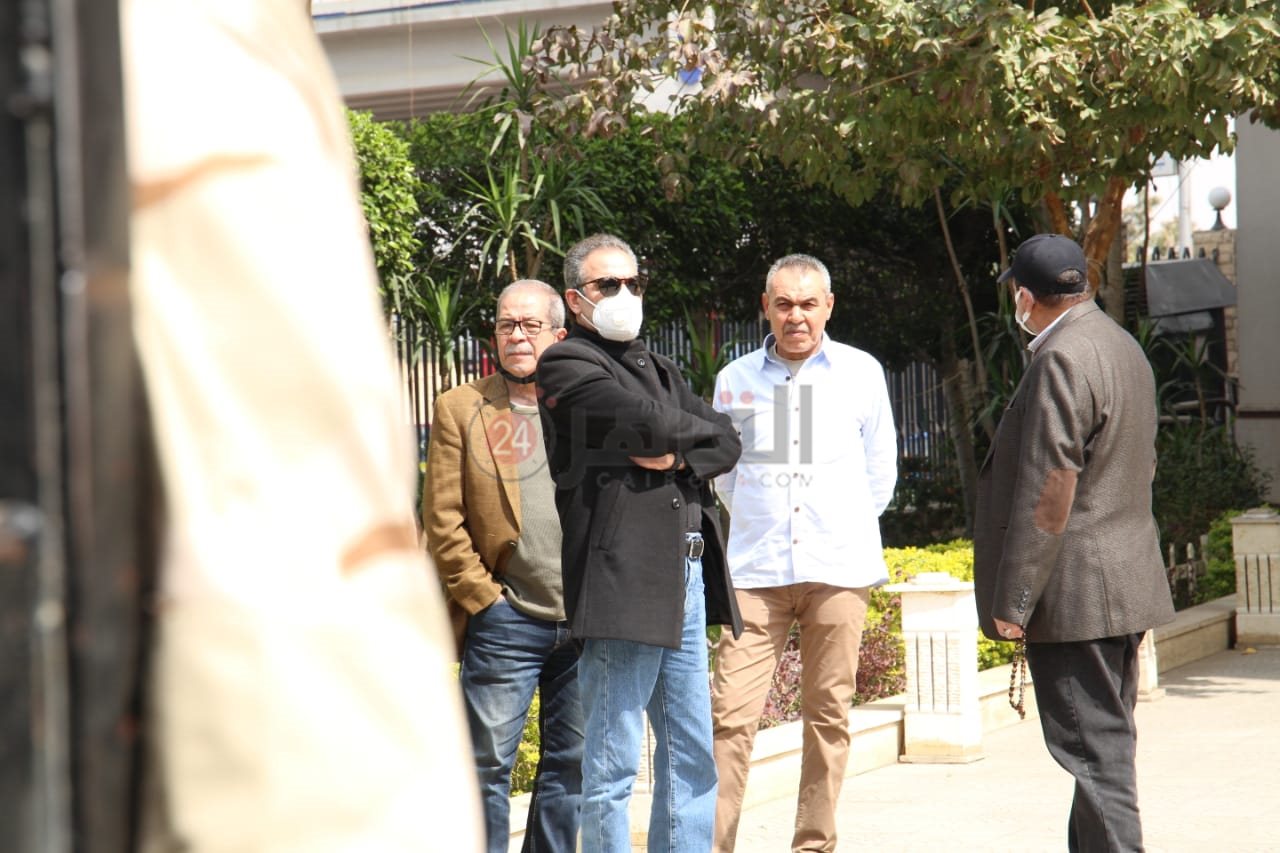 جنازة شقيق أحمد عبد العزيز (1)