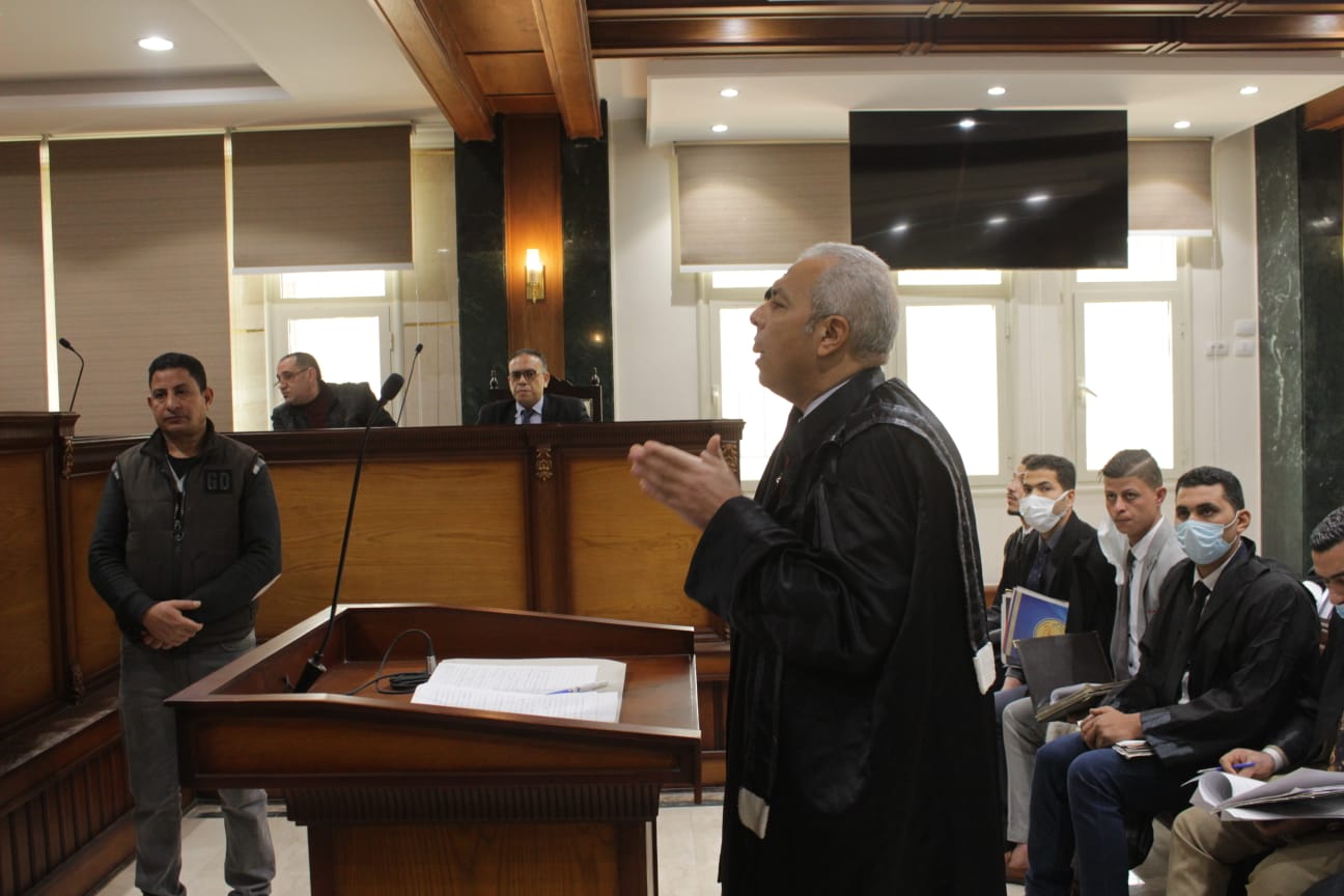 أثناء جلسة المحاكمة 