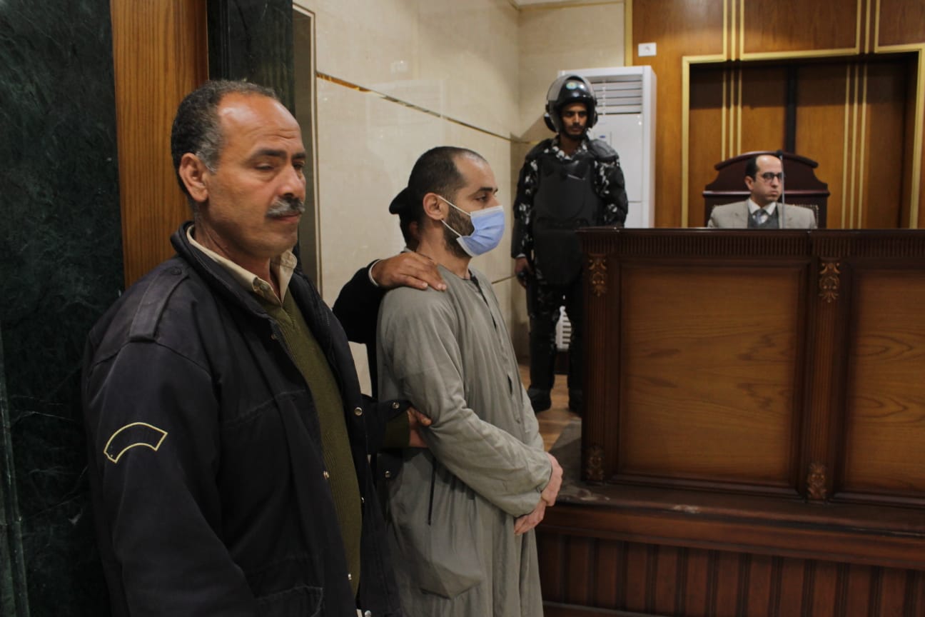 أثناء جلسة المحاكمة 