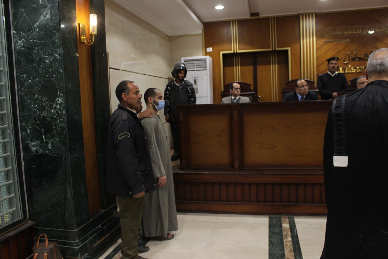 أثناء جلسة المحاكمة 