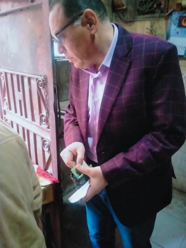 جولة محافظ الشرقية في المخبز المخالف 03