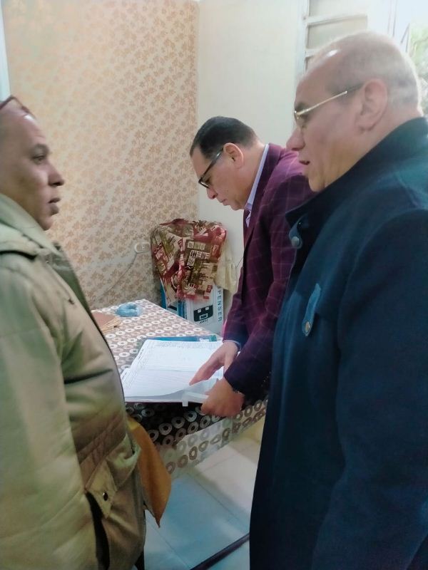 جولة محافظ الشرقية في المدرسة 01