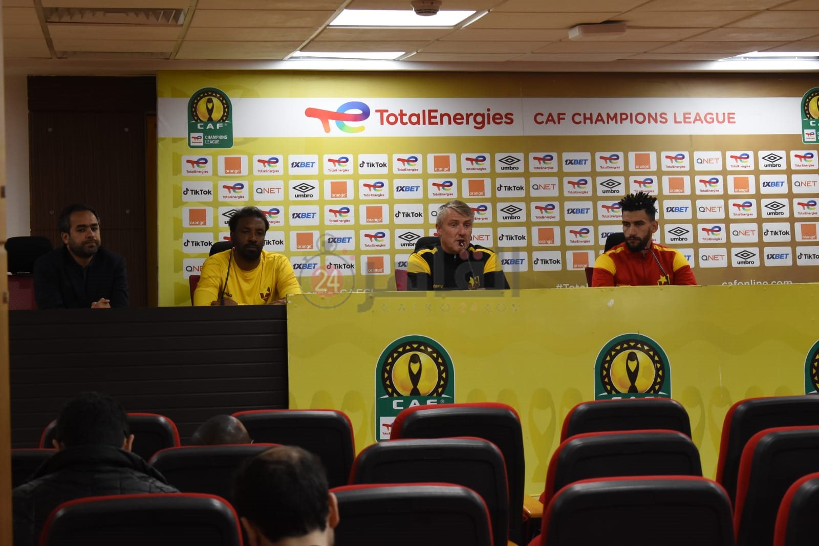 مؤتمر الصحفي لنادي الأهلي والمريخ (13)