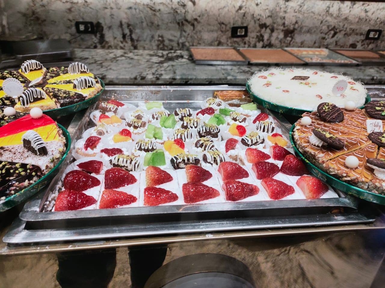 حلويات المدلعة